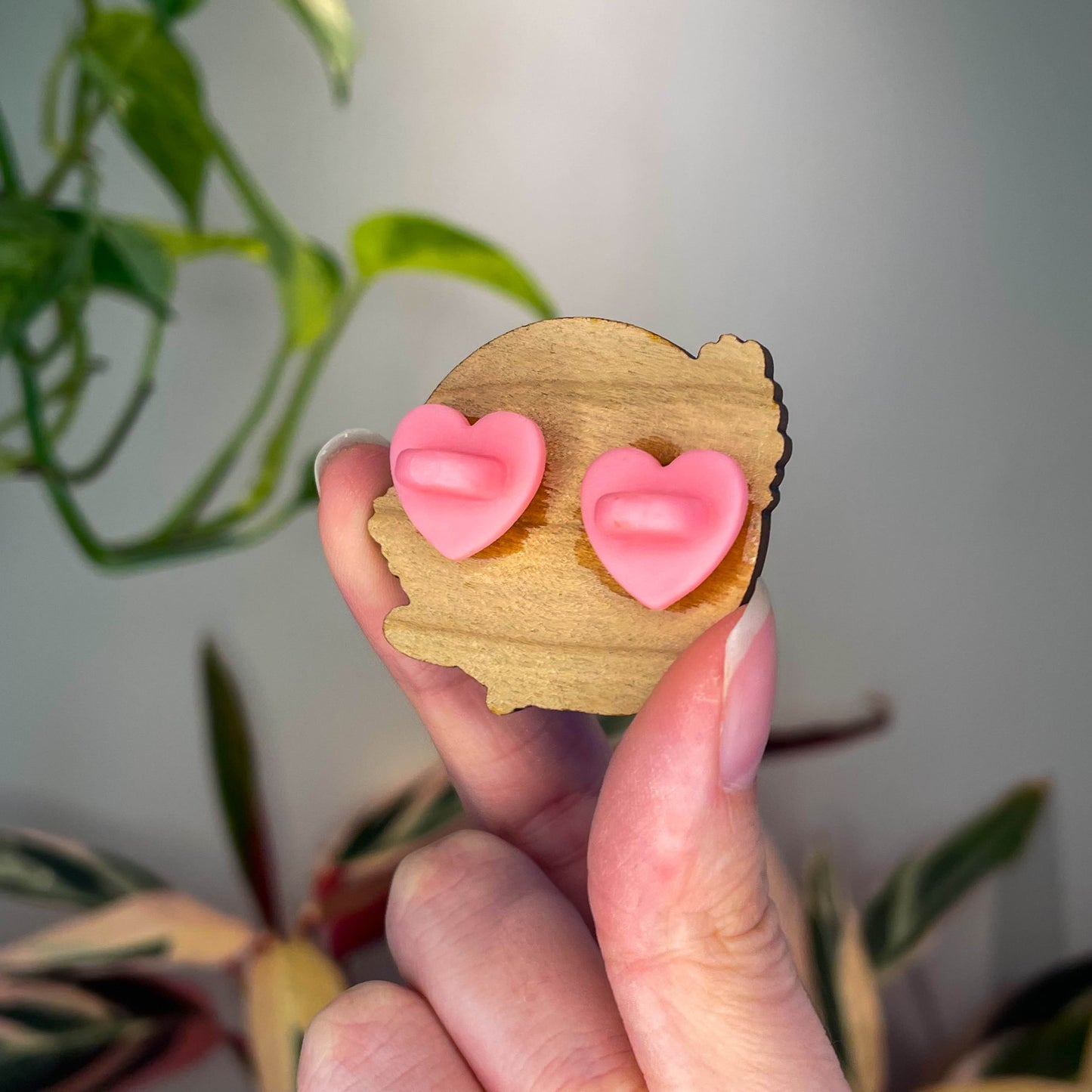 Professional Shiny Trinkets Collector Wooden Pin